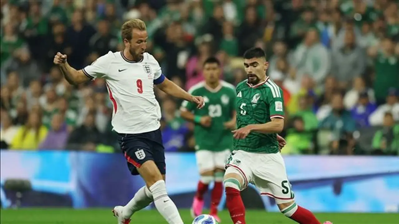 كينيونيس يسجل هدف المكسيك في مرمى إنجلترا في كأس العالم 2026