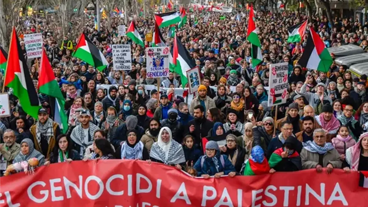 مدير المكتب الإعلامي في غزة: نطالب الوسطاء وترامب بالضغط لفتح المعابر وضمان عمل لجنة التكنوقراط