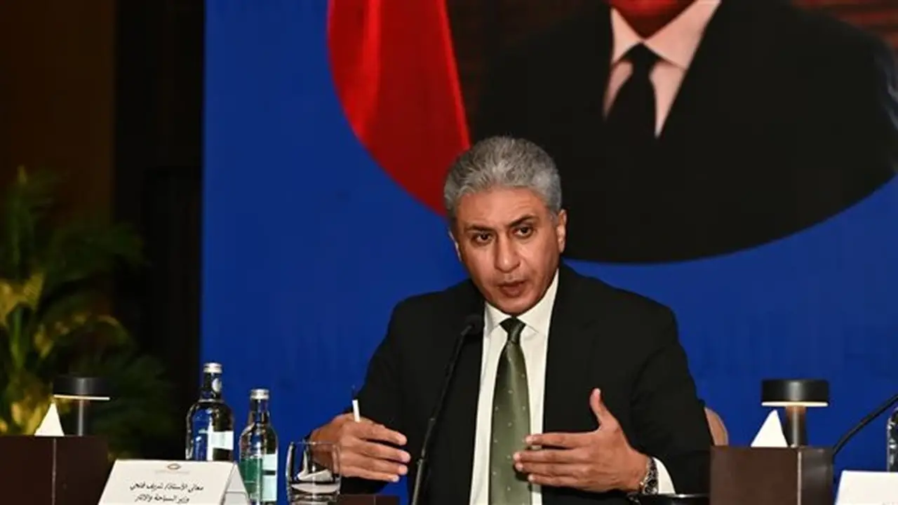 وزير السياحة: حظر تشغيل الغرف الفندقية دون تصريح مزاولة خلال عام