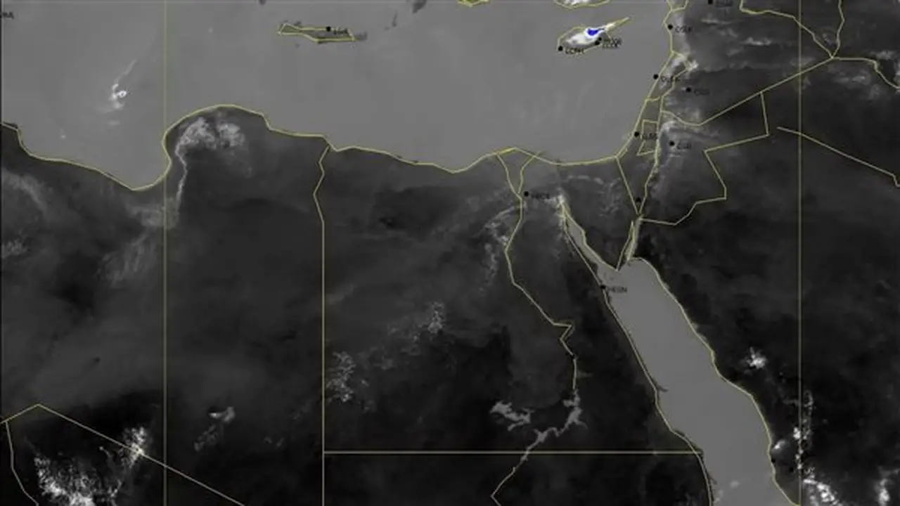 ارتفاع درجات الحرارة ورطوبة مرتفعة مع سحب منخفضة على شمال البلاد