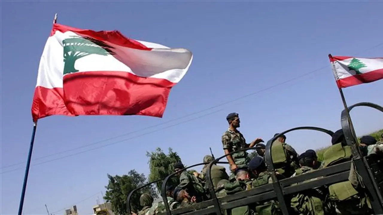 إعلام عبري: إسرائيل تعترض على انتشار ضباط في الجيش اللبناني وتبلغ بيروت بأسمائهم