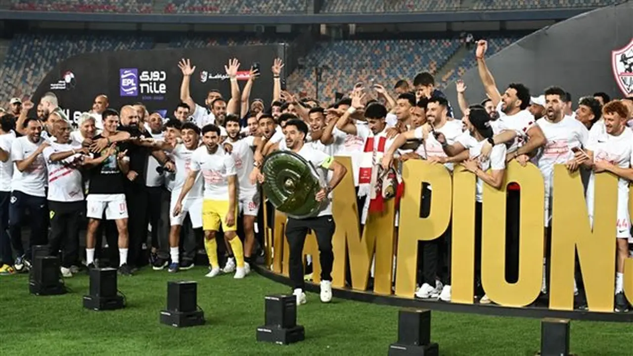 جون إدوارد يطالب بصرف مستحقات لاعبي الزمالك المتأخرة قبل انطلاق الموسم الجديد