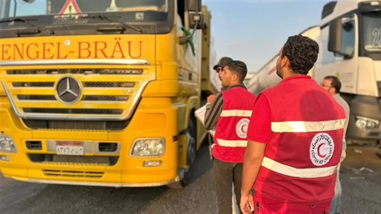 3500 طن من المساعدات: قافلة مصرية جديدة تتجه إلى غزة