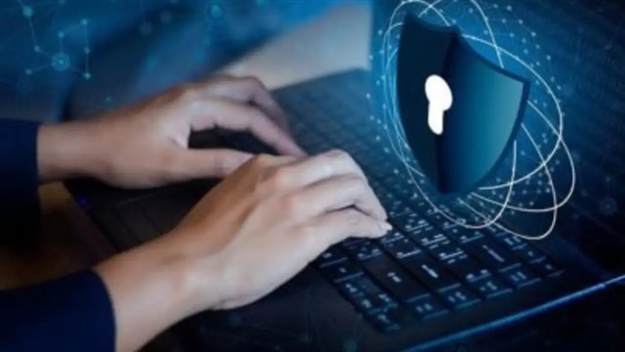 حبس وغرامة عقوبة إفشاء البيانات الشخصية دون موافقة صاحبها وفقًا للقانون
