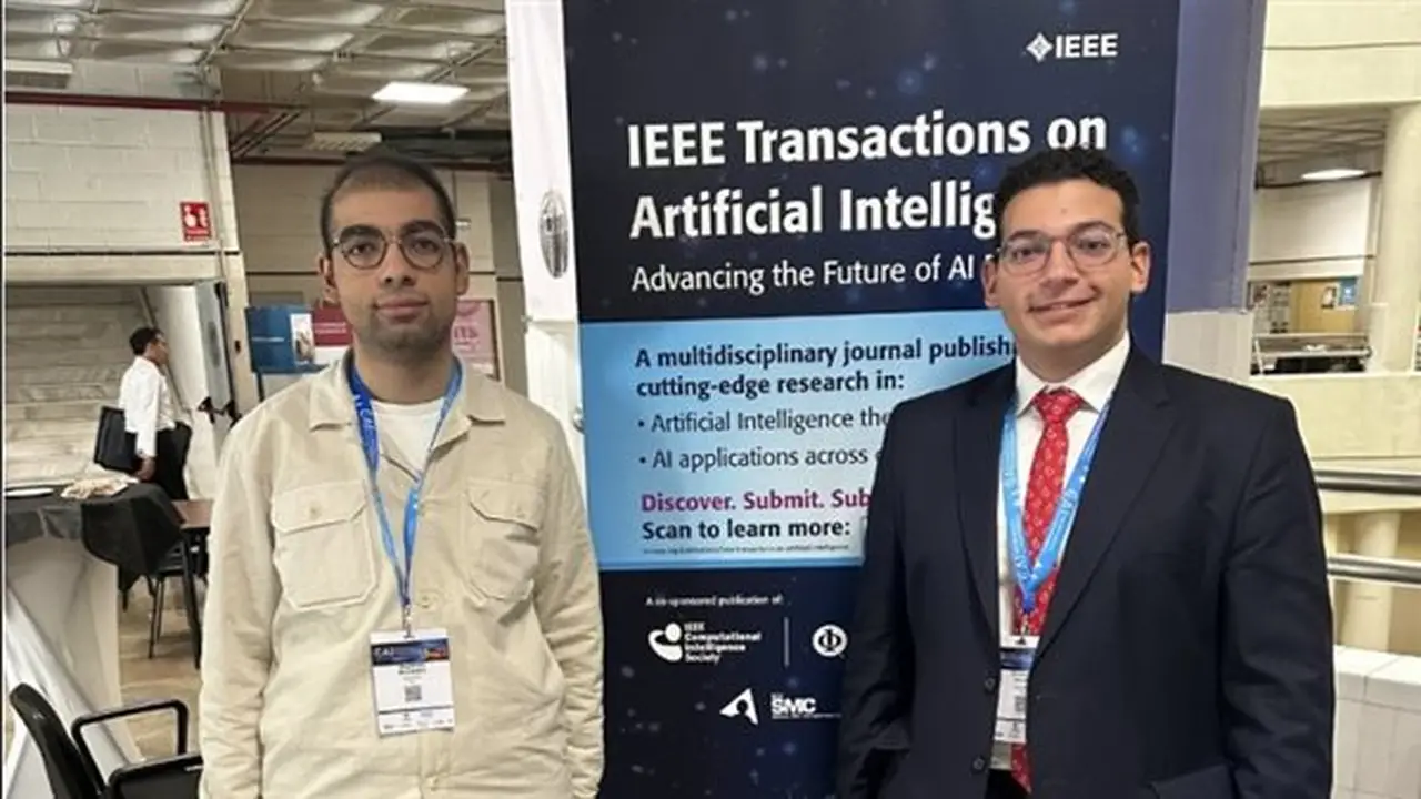 طلاب الجامعة الأمريكية بالقاهرة يقدمون نموذجًا مبتكرًا في الذكاء الاصطناعي