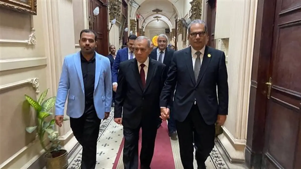تهنئة رئيس مجلس القضاء الأعلى لرئيس استئناف القاهرة بمناسبة توليه المنصب