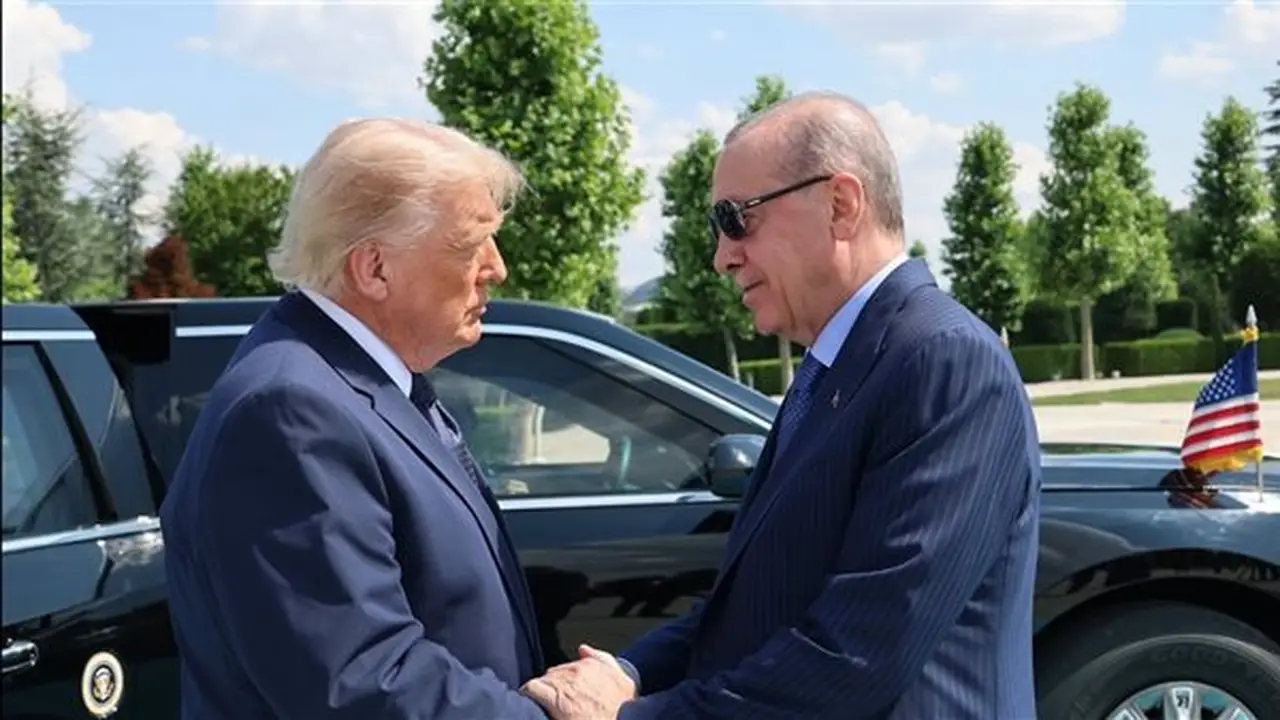 ترامب يعد أردوغان برفع عقوبات كاتسا عن تركيا خلال قمة الناتو
