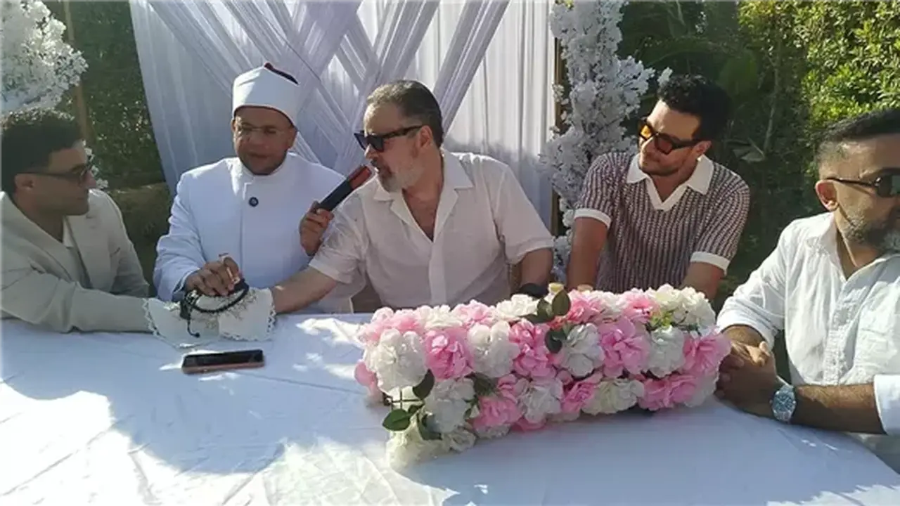 احتفال صبحي خليل بعقد قران ابنته في أجواء عائلية مبهجة