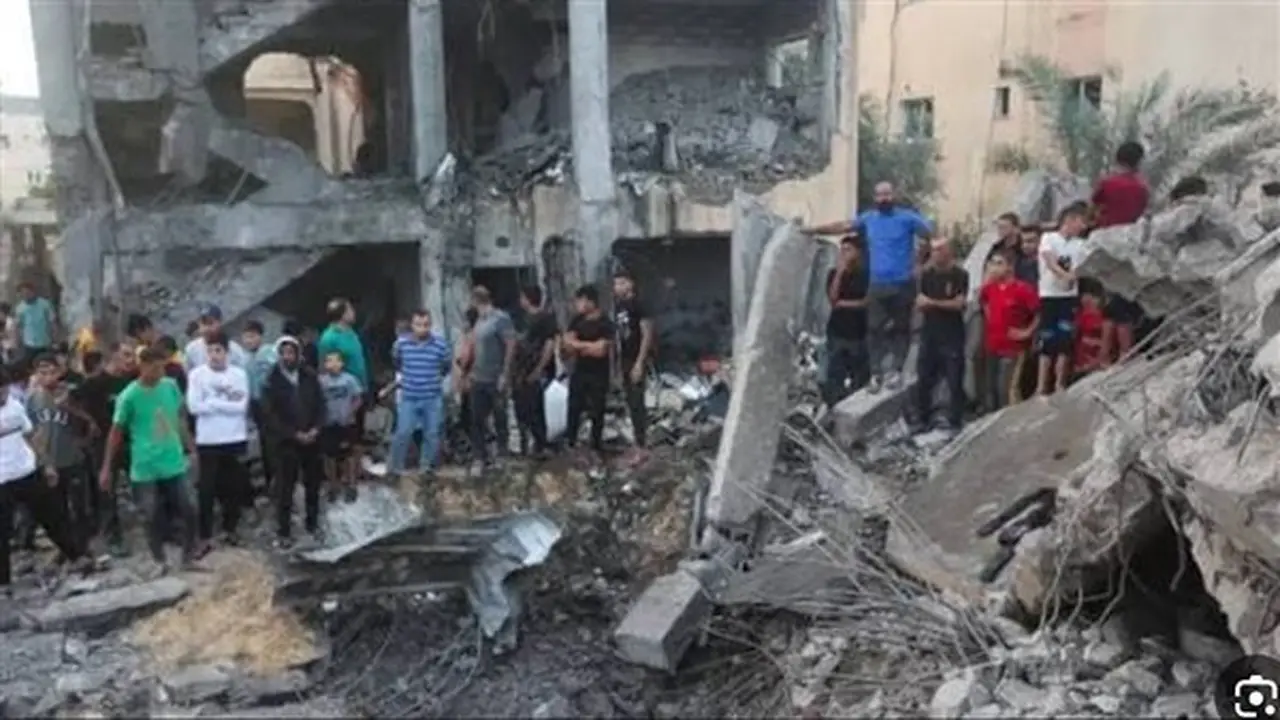 استشهاد طفل ووالده في قصف إسرائيلي على جنوبي غزة