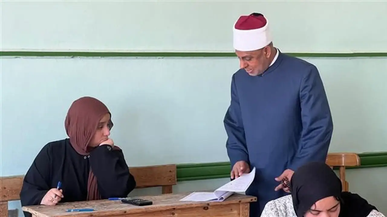 ختام امتحانات الشهادة الثانوية الأزهرية للقسم العلمي بمادة الأدب والنصوص اليوم