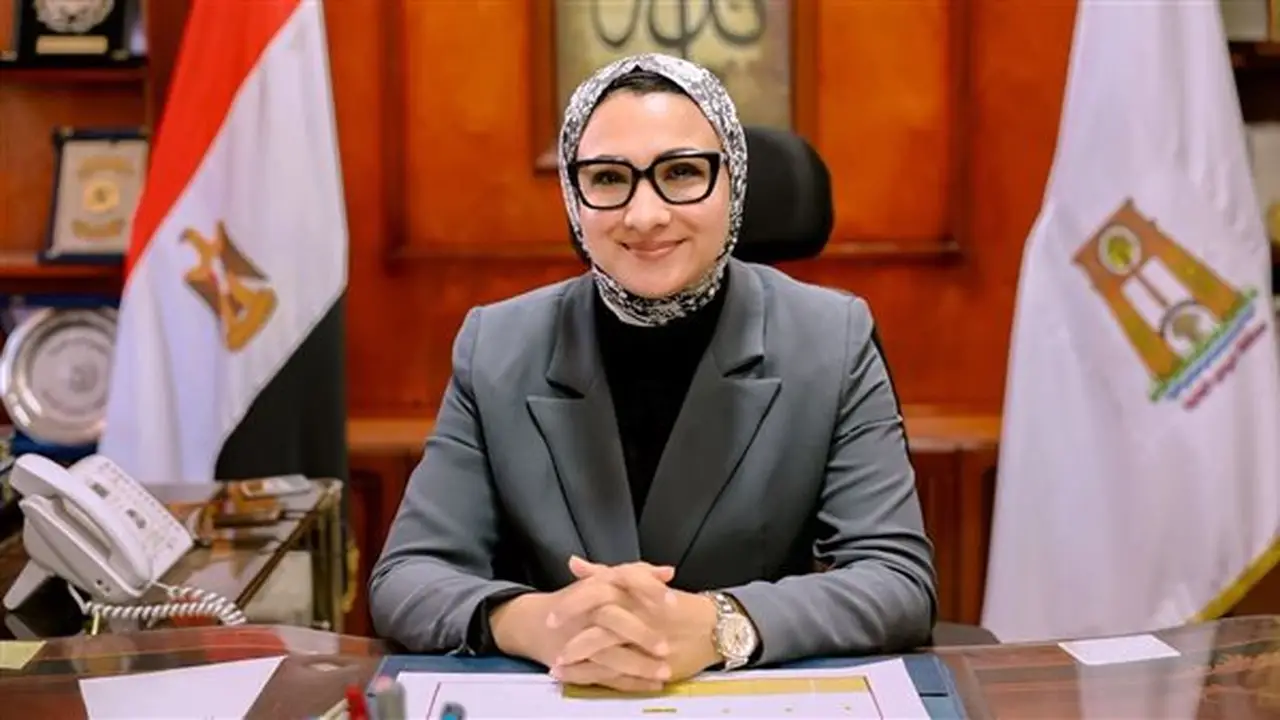 محافظ الوادي الجديد تشكل لجنة لتقنين أوضاع الأراضي للمواطنين