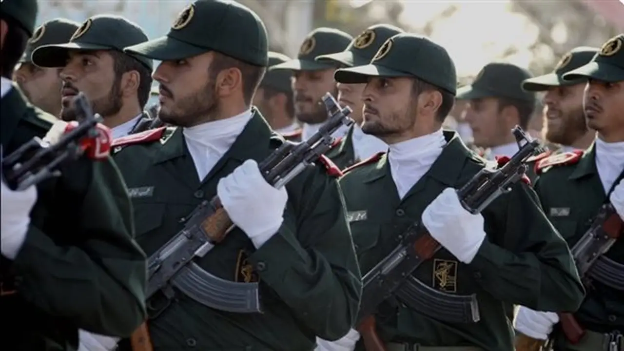الحرس الثوري الإيراني: دمرنا 85 موقعًا عسكريًا أمريكيًا في الكويت والبحرين