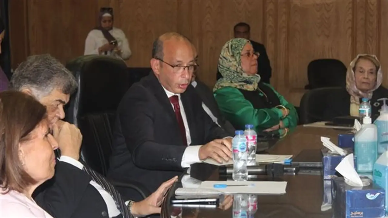 جامعة القاهرة تطلق مشروعات المئوية الثانية بأوبرا قصر العيني و42 قافلة طبية