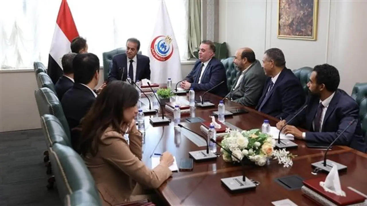 وزير الصحة يناقش تعزيز التدريب الطبي والتحول الرقمي لتطوير المنظومة الصحية