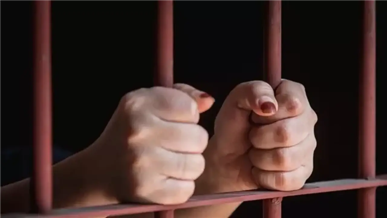 القبض على أم ألقت جثة طفلها في الشارع بحلوان بعد اعترافها بعلاقة غير شرعية