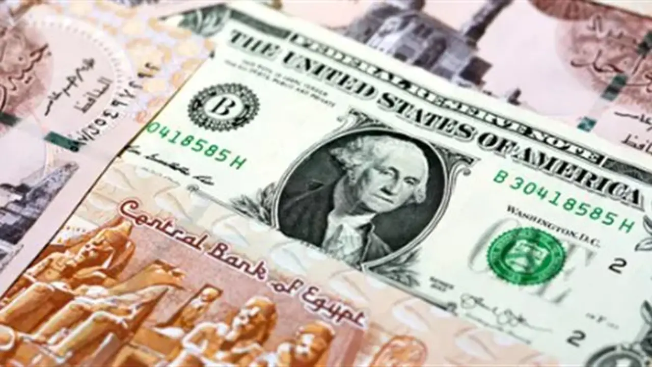 الدولار يتجاوز 49 جنيها مجدداً، هل يستمر في الارتفاع داخل البنوك المصرية؟