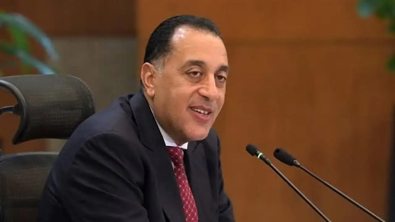 مدبولي يثني على رجال المنتخب الوطني: نموذج مشرف لكرة القدم المصرية رغم التحديات