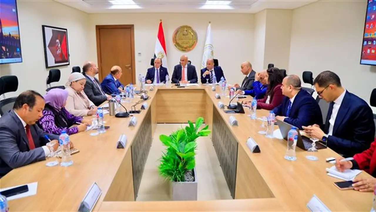 وزير التعليم يؤكد تطوير مدارس التكنولوجيا التطبيقية وفق المعايير الدولية