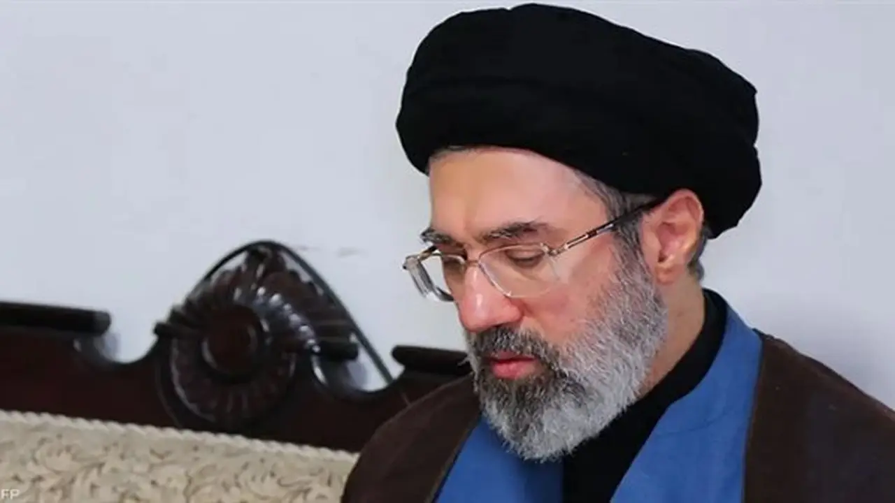 مستشار خامنئي: التحركات الأمريكية تهدد استقرار المنطقة ولن نتجاهلها