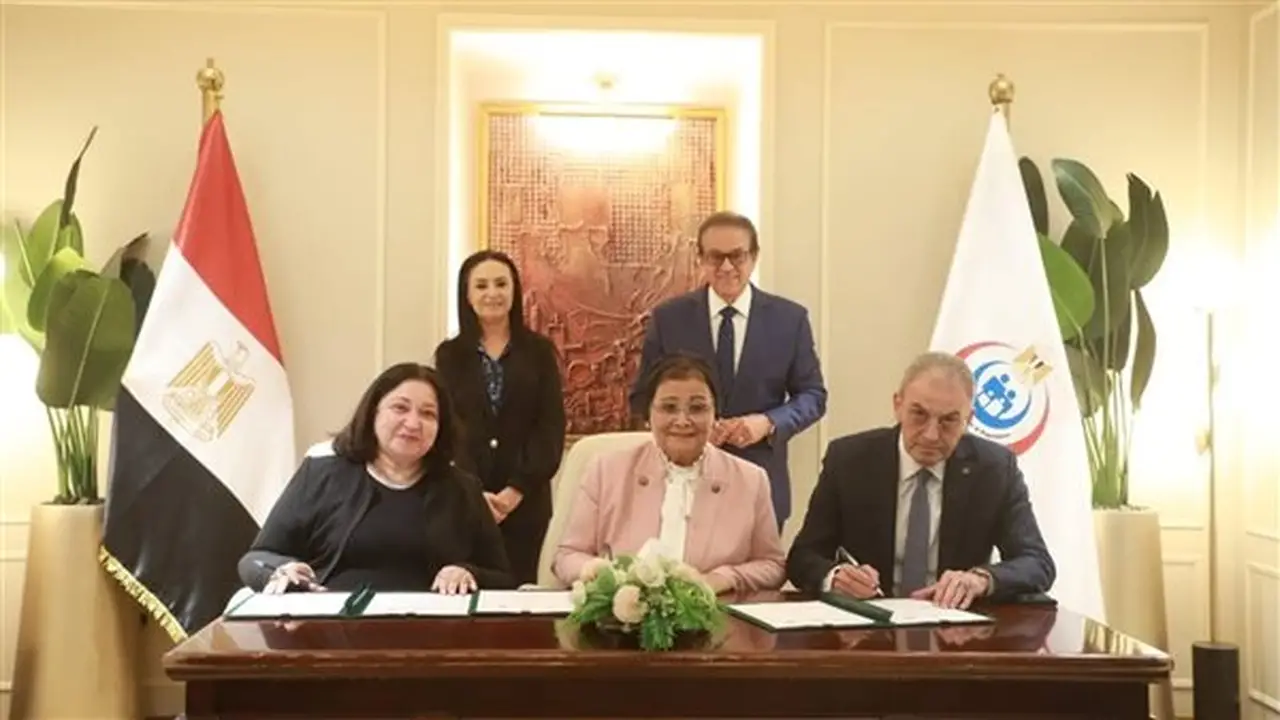 توقيع بروتوكول تعاون ثلاثي لتمكين المرأة وتعزيز الصحة الإنجابية بالمصانع