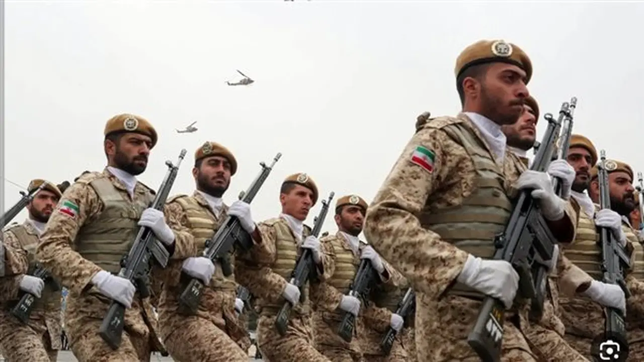 الجيش الإيراني يهدد الولايات المتحدة بعد سلسلة هجمات على منشآت حيوية