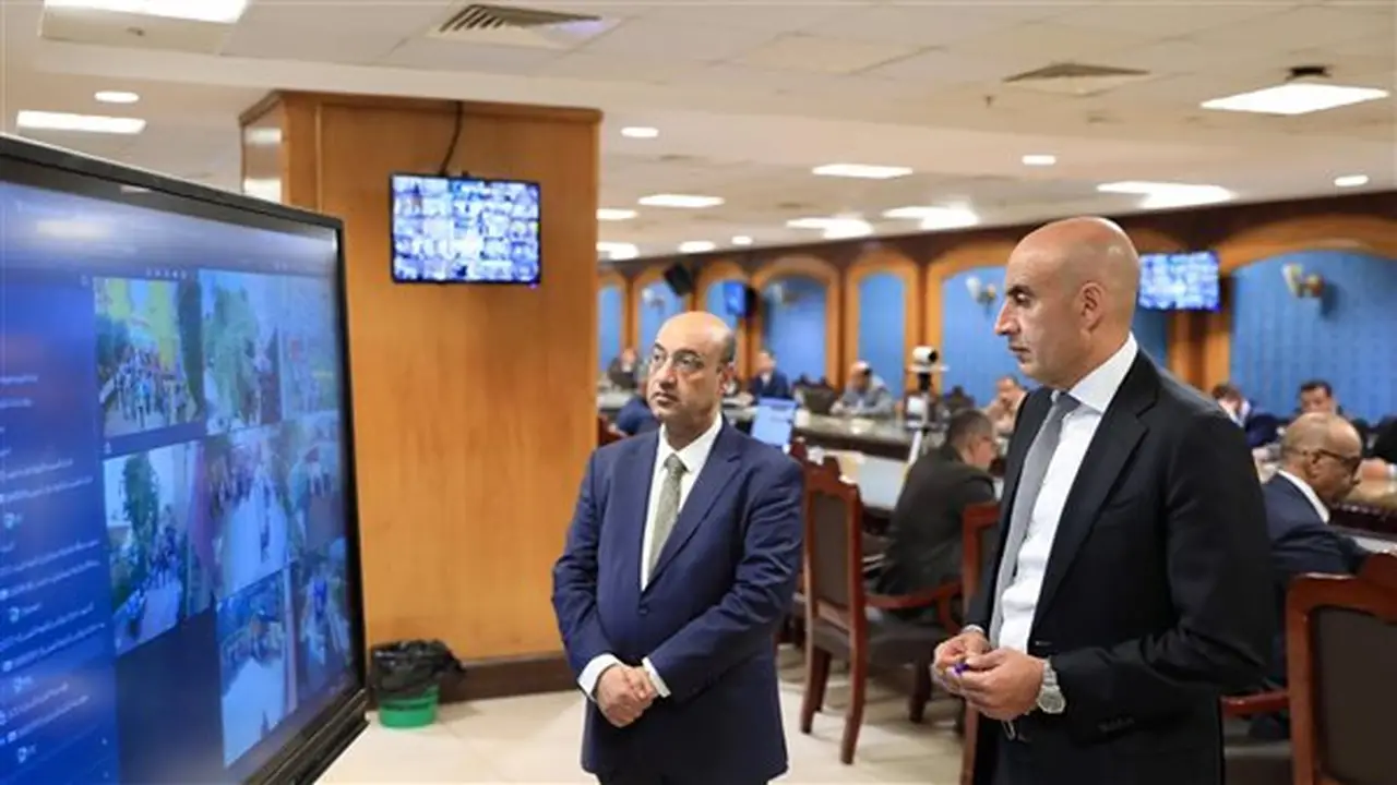 وزير التعليم يتابع امتحاني الفيزياء والتاريخ لطلاب الثانوية العامة لضمان الانضباط الكامل
