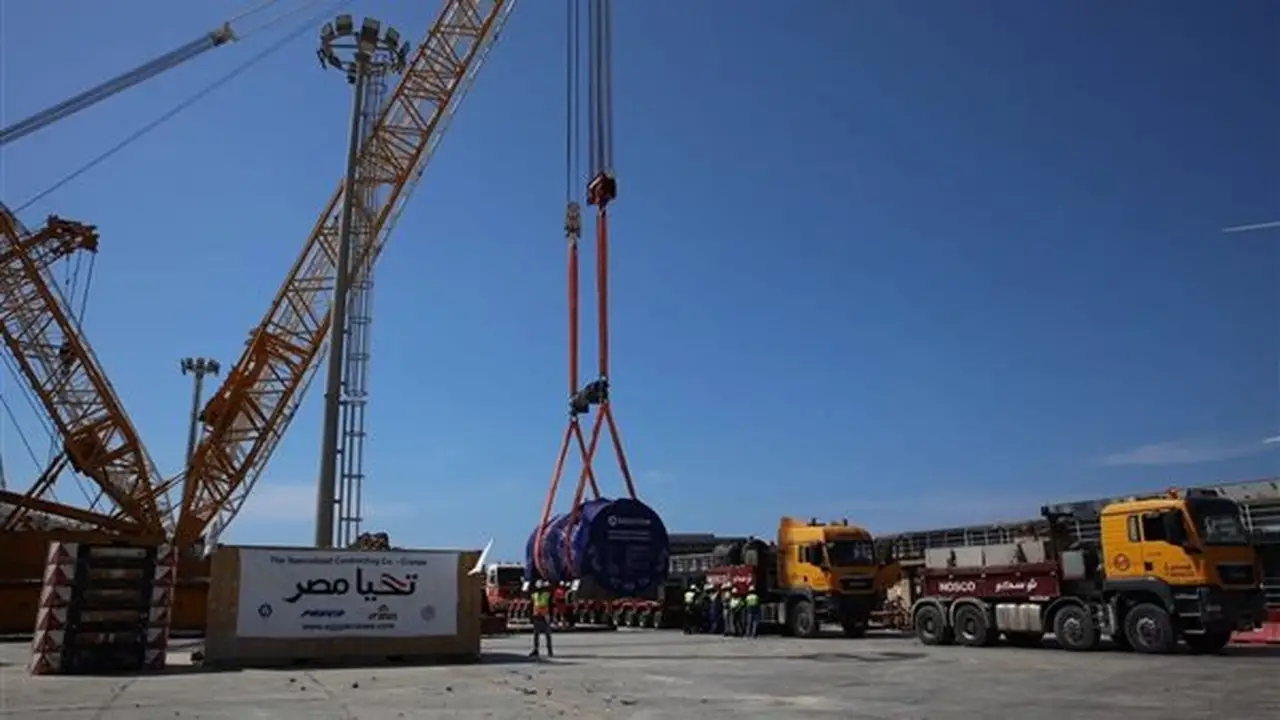 تركيب وعاء ضغط المفاعل للوحدة النووية الثانية بمحطة الضبعة: خطوة جديدة في المشروع المصري الروسي