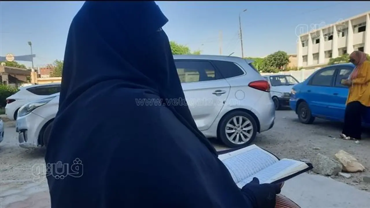 أولياء الأمور بالإسماعيلية يواجهون قلق الامتحانات بتلاوة القرآن (صور)