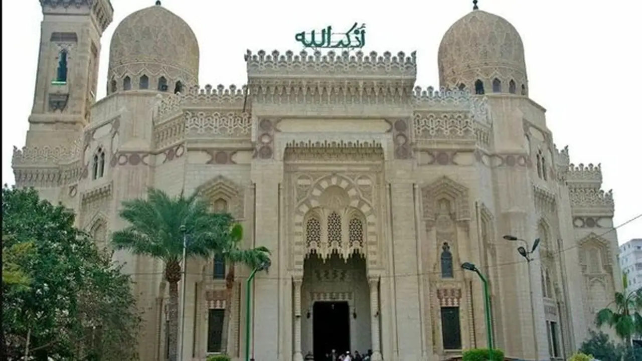 مواقيت الصلاة وأذان العصر اليوم الخميس في القاهرة والمحافظات