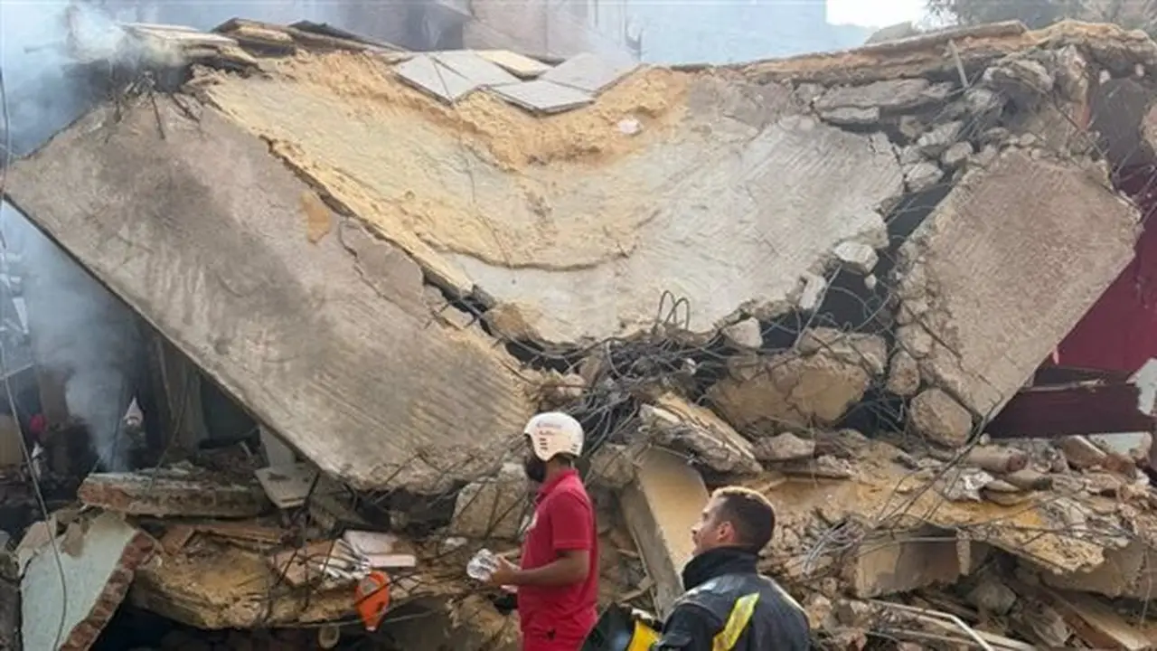 تشكيل لجنة هندسية لمعاينة عقار انهار جزئيًا في الزيتون