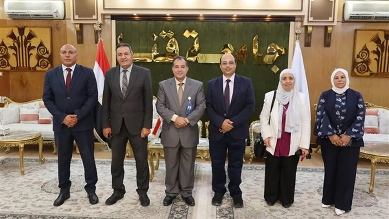 لجنة قطاع الحاسبات والمعلومات تفحص برنامج الذكاء الاصطناعي بجامعة جنوب الوادي لمعادلة درجة البكالوريوس