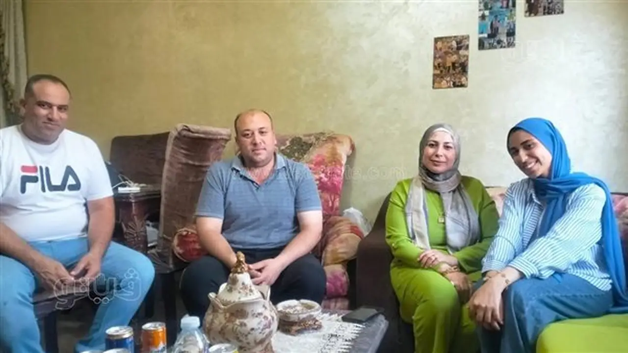منة الصفطي وميار العجمي: قصتا نجاح تتألقان في الدبلومات الفنية (صور)