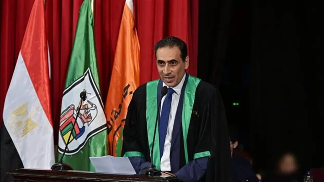 جامعة القاهرة تحتفل بتخريج دفعة جديدة من برنامج الشعبة الفرنسية بكلية الاقتصاد والعلوم السياسية