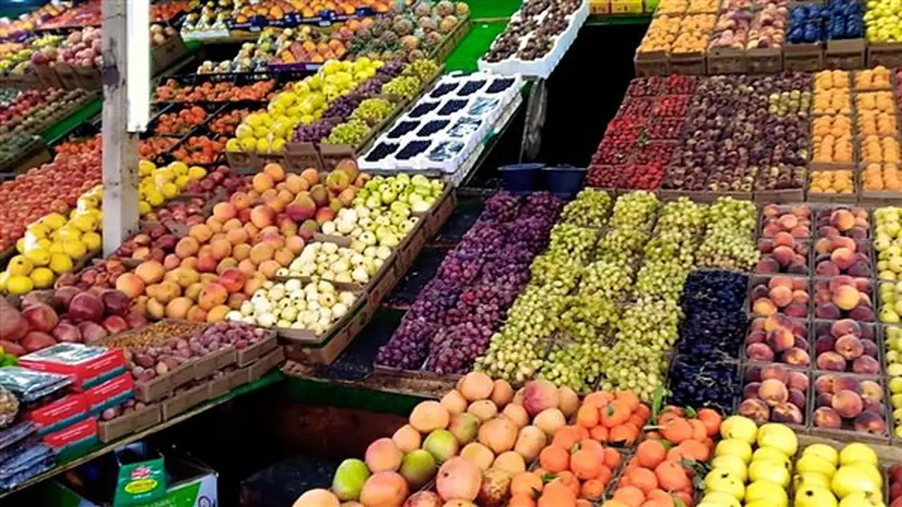 أسعار الفاكهة اليوم: التفاح البلدي يسجل 60 جنيهاً وانخفاض في أسعار العنب