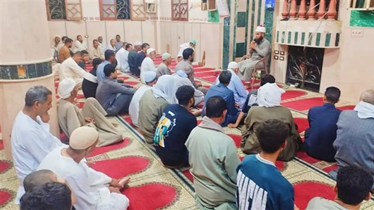 أوقاف الفيوم تواصل تنفيذ أنشطة المساجد المحورية في 291 مسجدًا