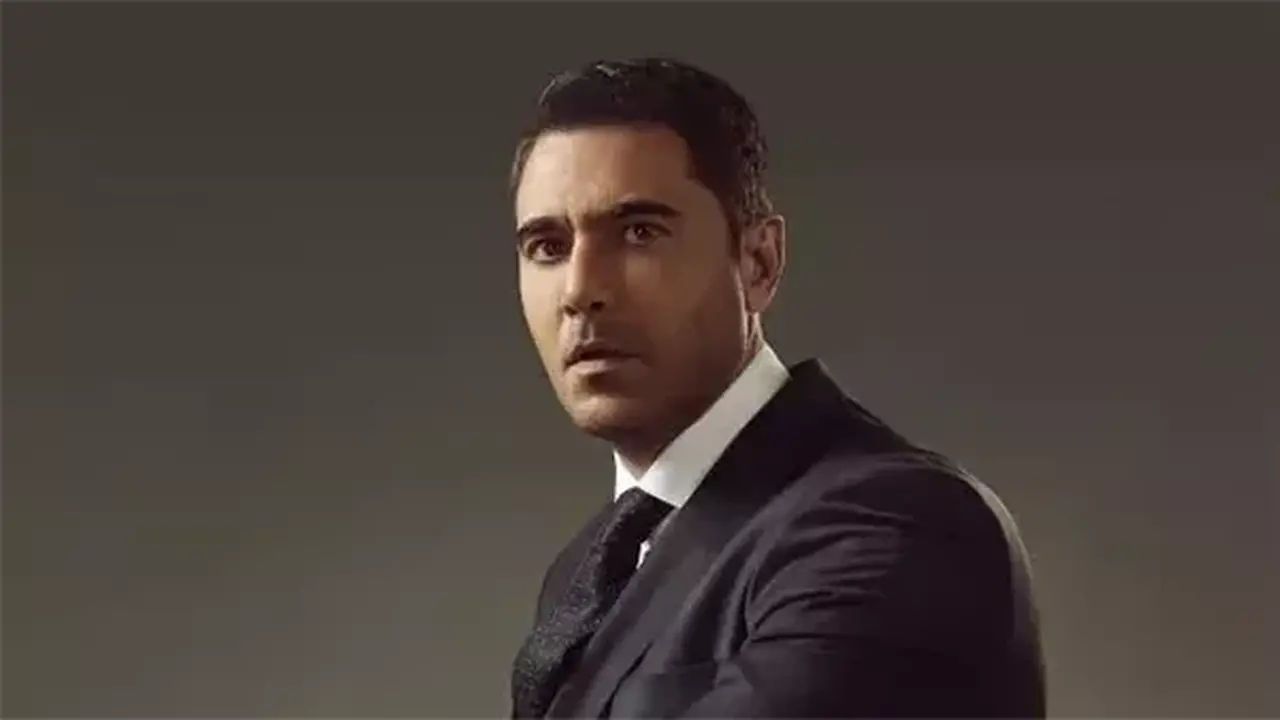 سبب تأجيل تصوير فيلم “فرقة الموت” للفنان أحمد عز