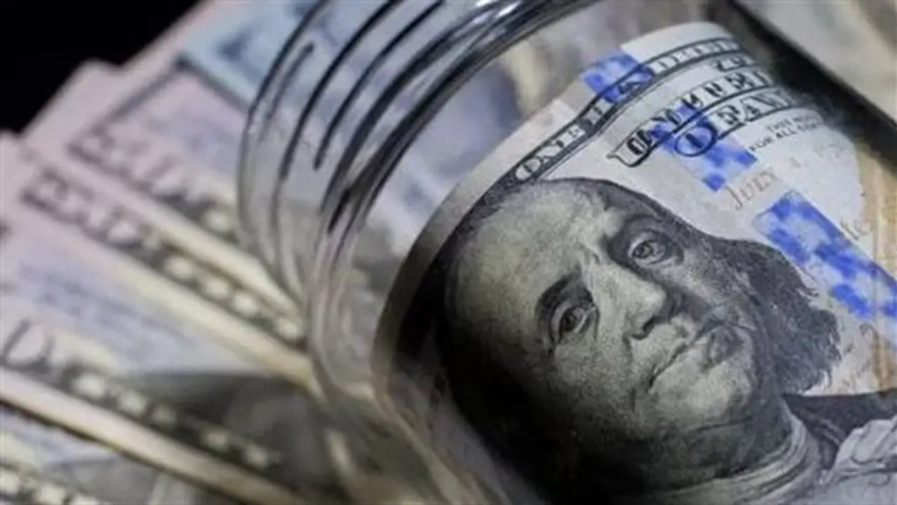 سعر صرف الدولار في البنك المركزي والبنوك المصرية اليوم الجمعة: آخر تحديث