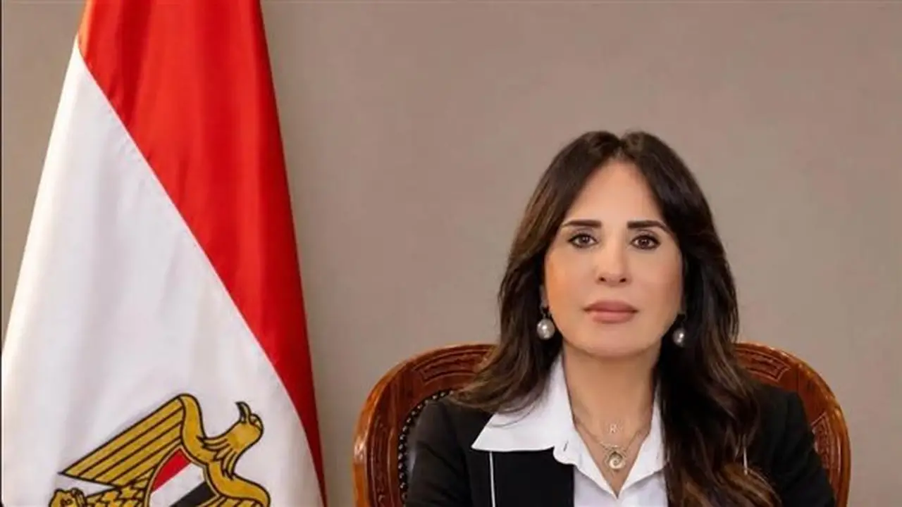 غدًا: وزيرة الإسكان تسلم عقود توفيق الأوضاع للمواطنين في العبور الجديدة