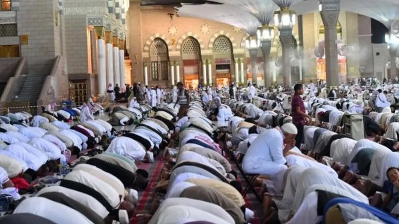 مواقيت الصلاة اليوم: موعد أذان العشاء في القاهرة والمحافظات