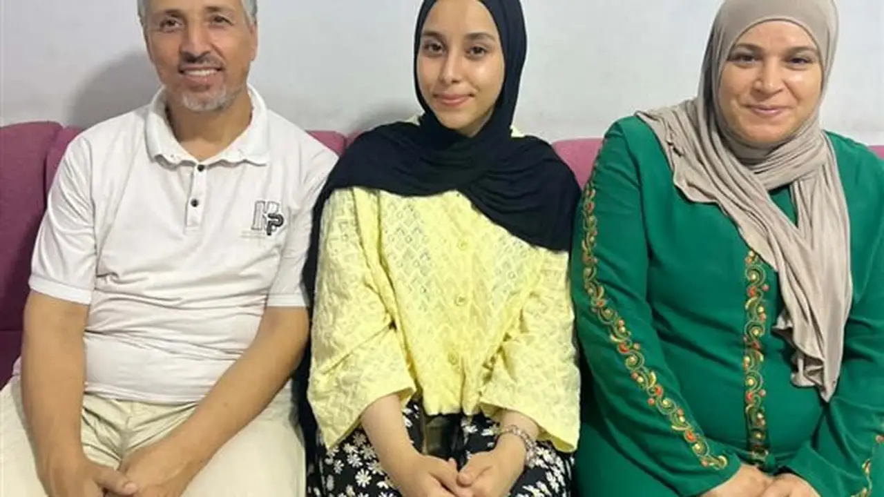 نغم هشام: الطالبة الثانية على مستوى الجمهورية في الدبلومات الفنية ترفض الثانوية العامة