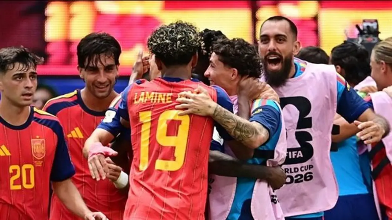 مدرب إسبانيا يعلق على التأهل لربع نهائي المونديال ومواجهة فرنسا