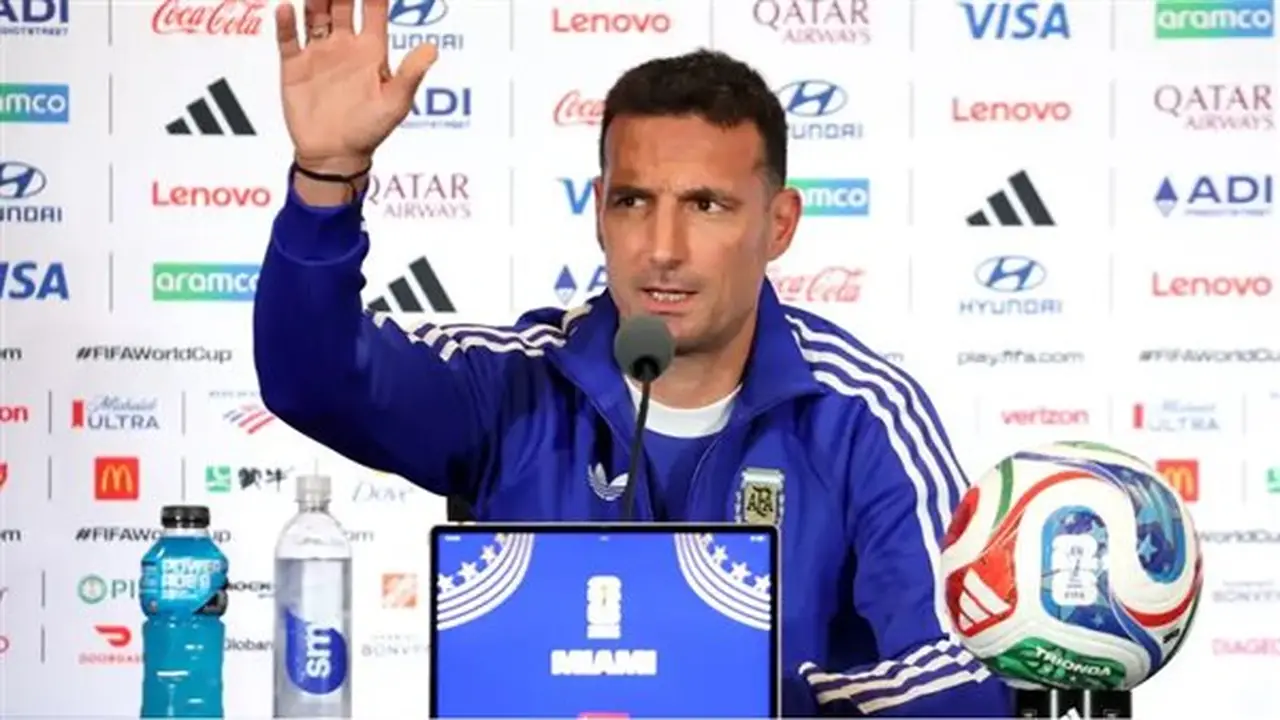 سكالوني ينفي وجود مساعدات خارجية للأرجنتين في كأس العالم 2026