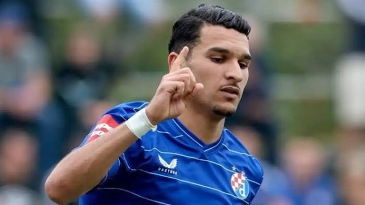 دينامو زغرب يفاجئ الأهلي بشأن بيع نجمه الجزائري بقرار