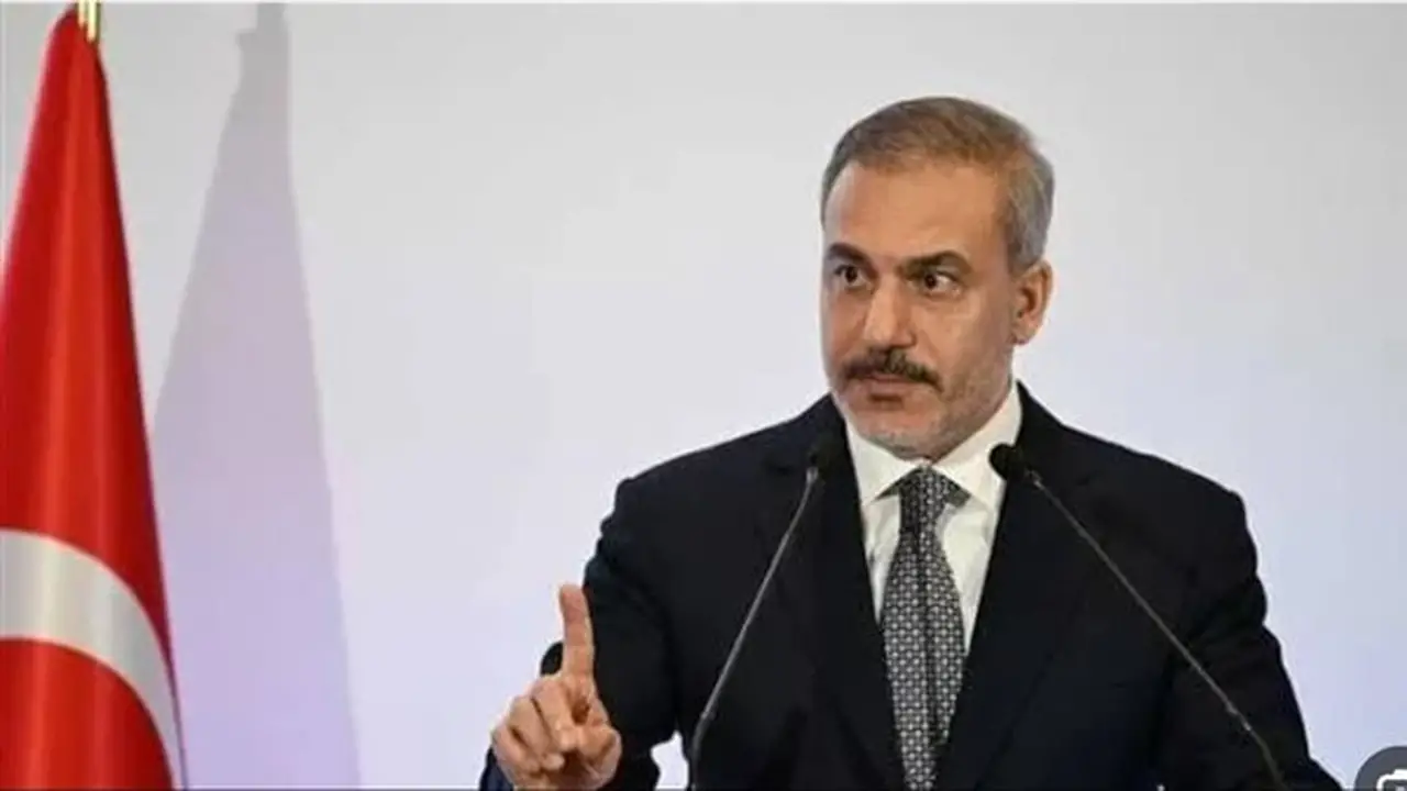 فيدان: أوكرانيا يجب أن تدعم نتائج محادثات أنكوريج لتحقيق تسوية