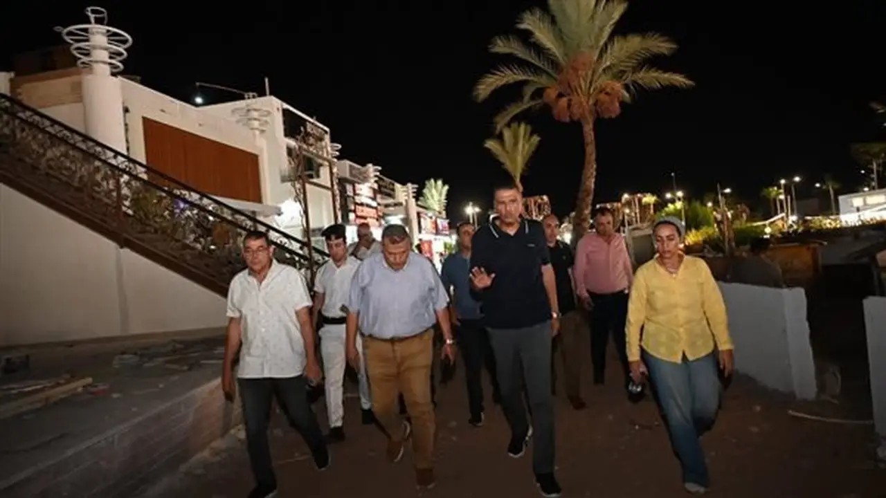 محافظ جنوب سيناء يتفقد خليج نعمة بعد انتهاء مهلة تقنين الأوضاع
