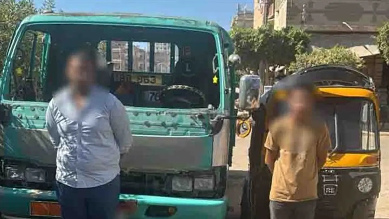 مشاجرة في كفر الشيخ بين سائقي نقل وتوك توك بسبب أولوية المرور