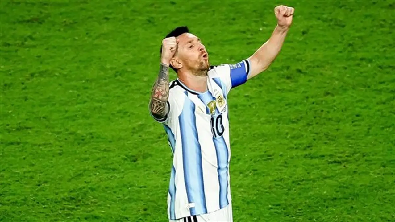 ميسي يسجل رقمًا قياسيًا جديدًا في تاريخ كأس العالم خلال مواجهة الأرجنتين وسويسرا
