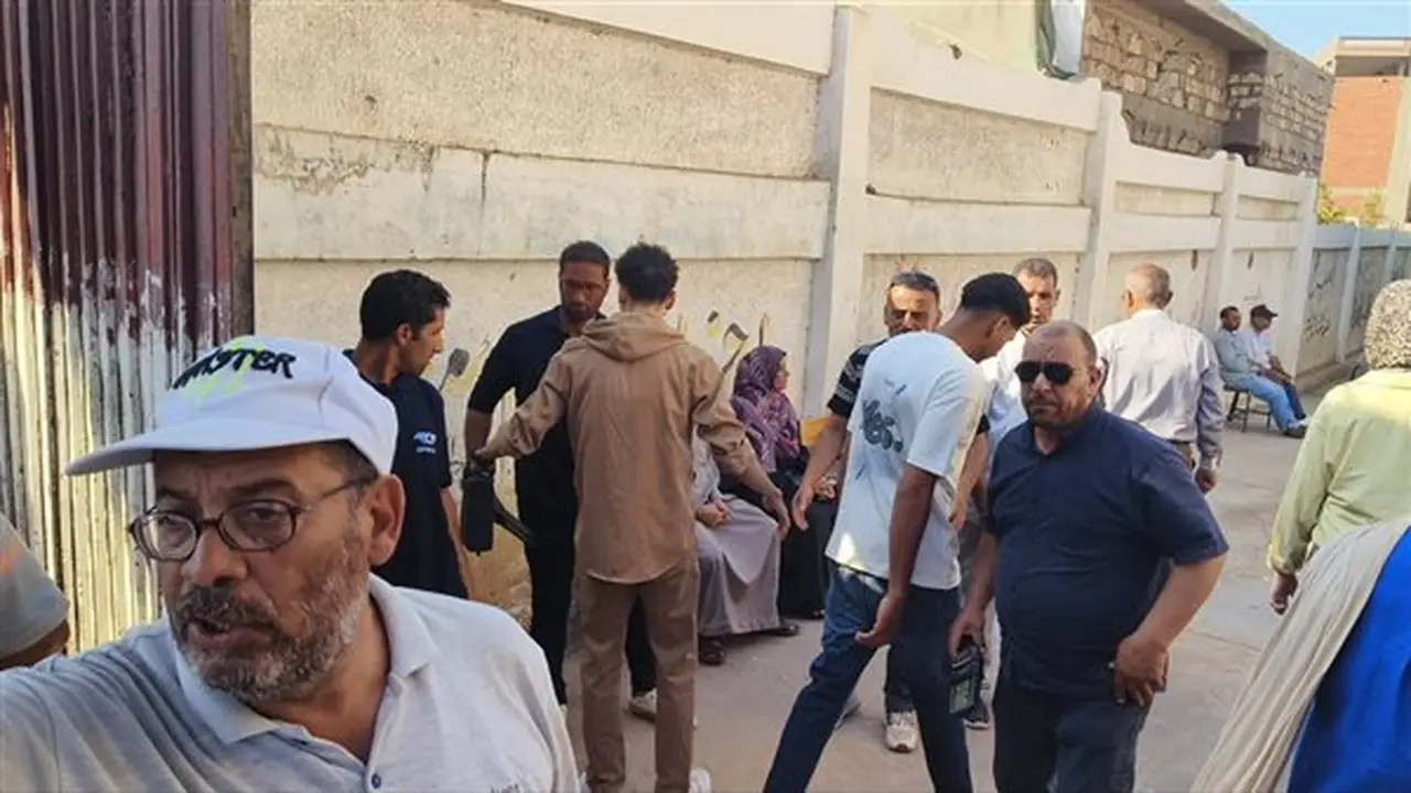 تفتيش طلاب الثانوية العامة قبل امتحانات الدقهلية