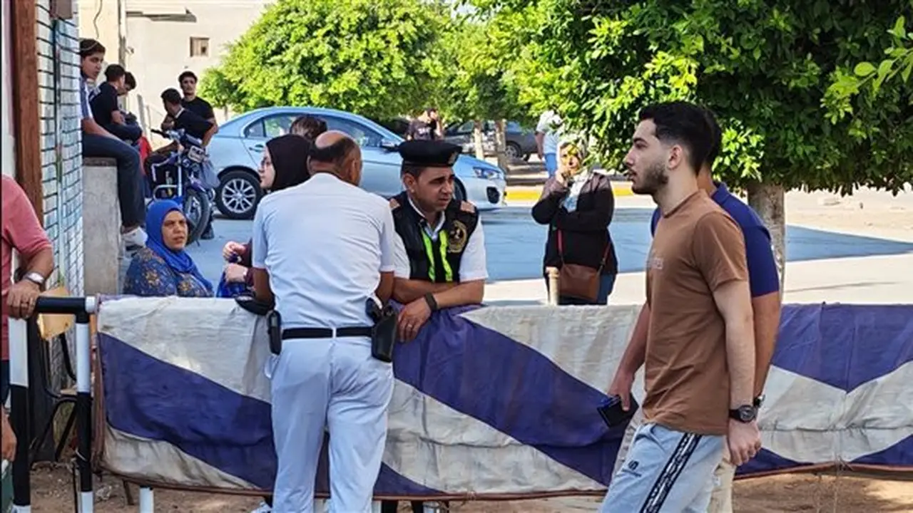إجراءات أمنية مشددة وتفتيش دقيق للطلاب في لجان الثانوية العامة بالغربية (فيديو)