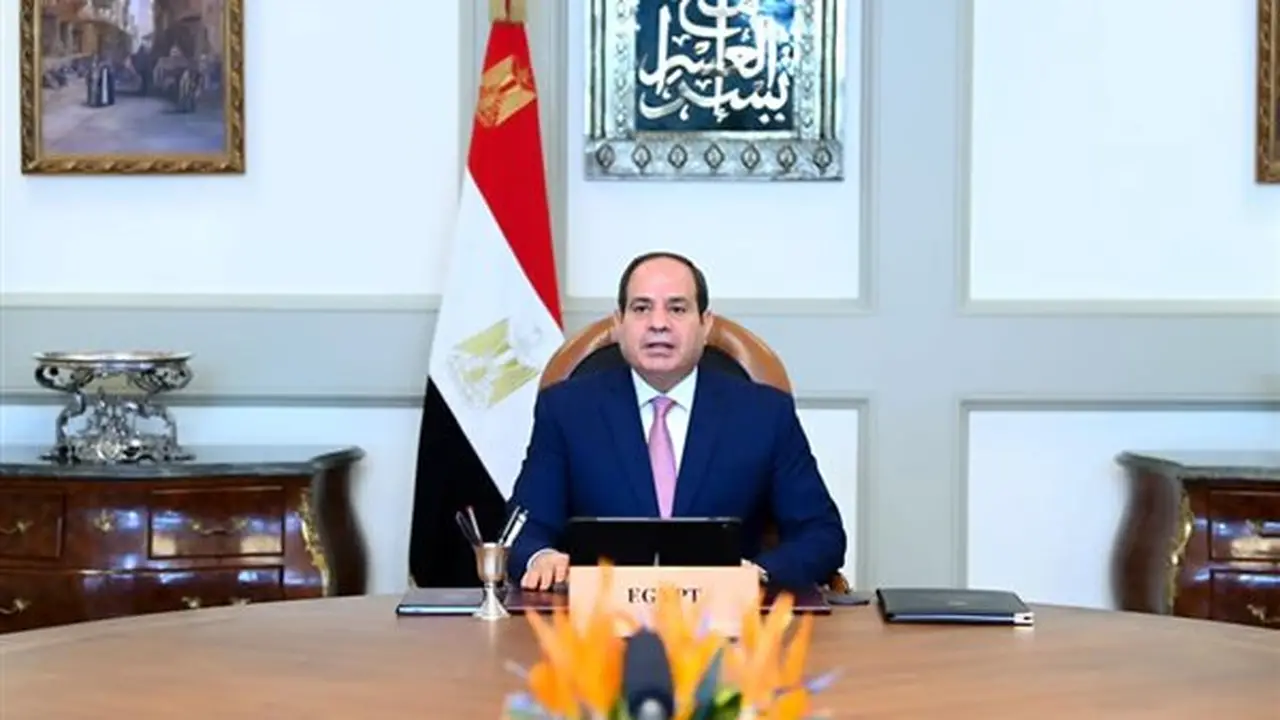 الرئيس السيسي يقدم تعازيه لقطر في وفاة الأمير حمد بن خليفة آل ثاني